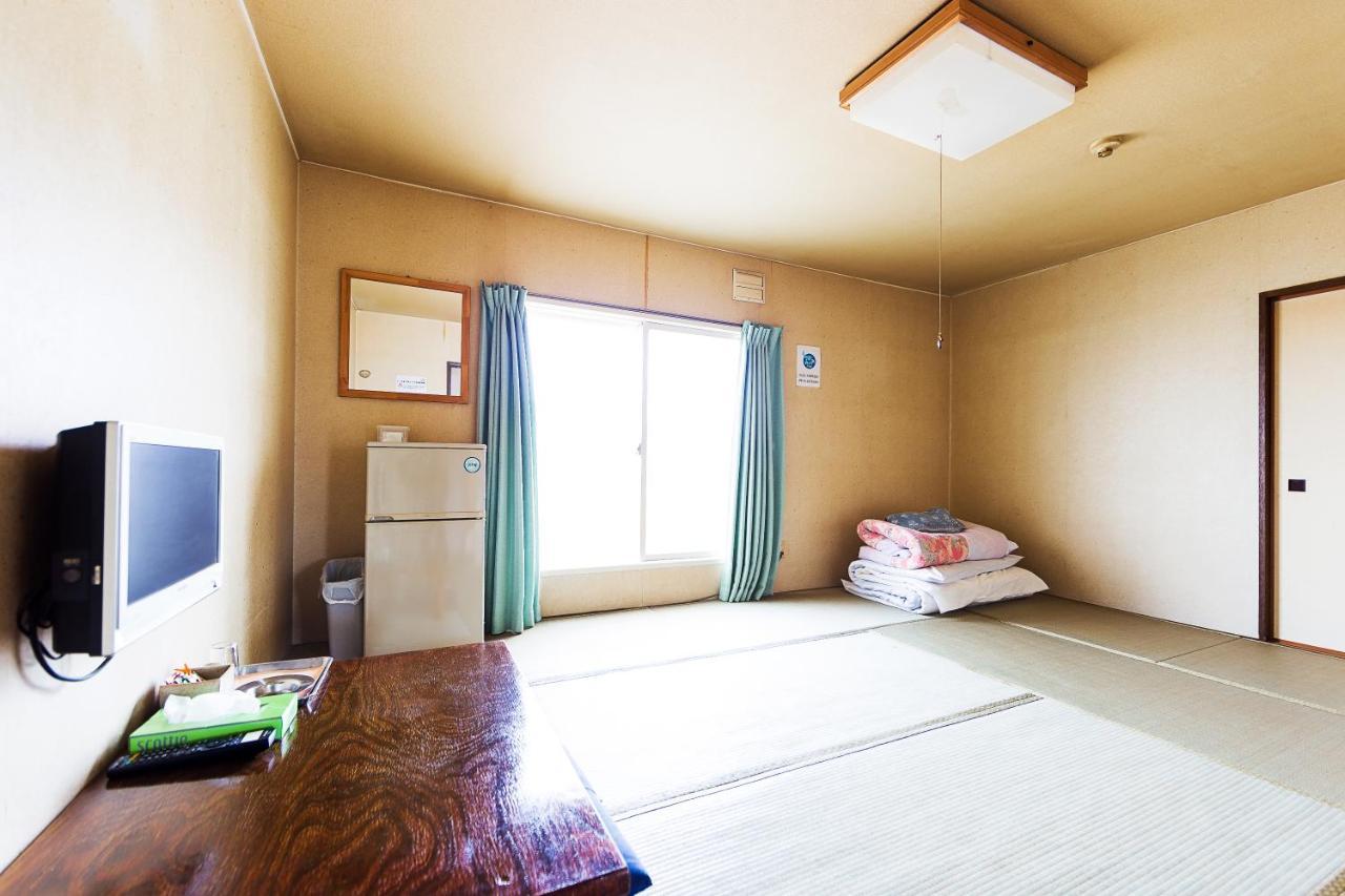Minshuku Nihonkai Hotell Ishikari Exteriör bild