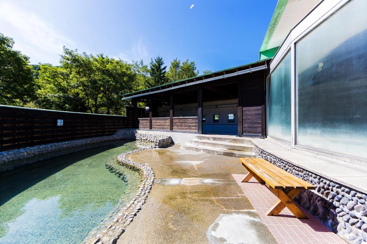 Minshuku Nihonkai Hotell Ishikari Exteriör bild