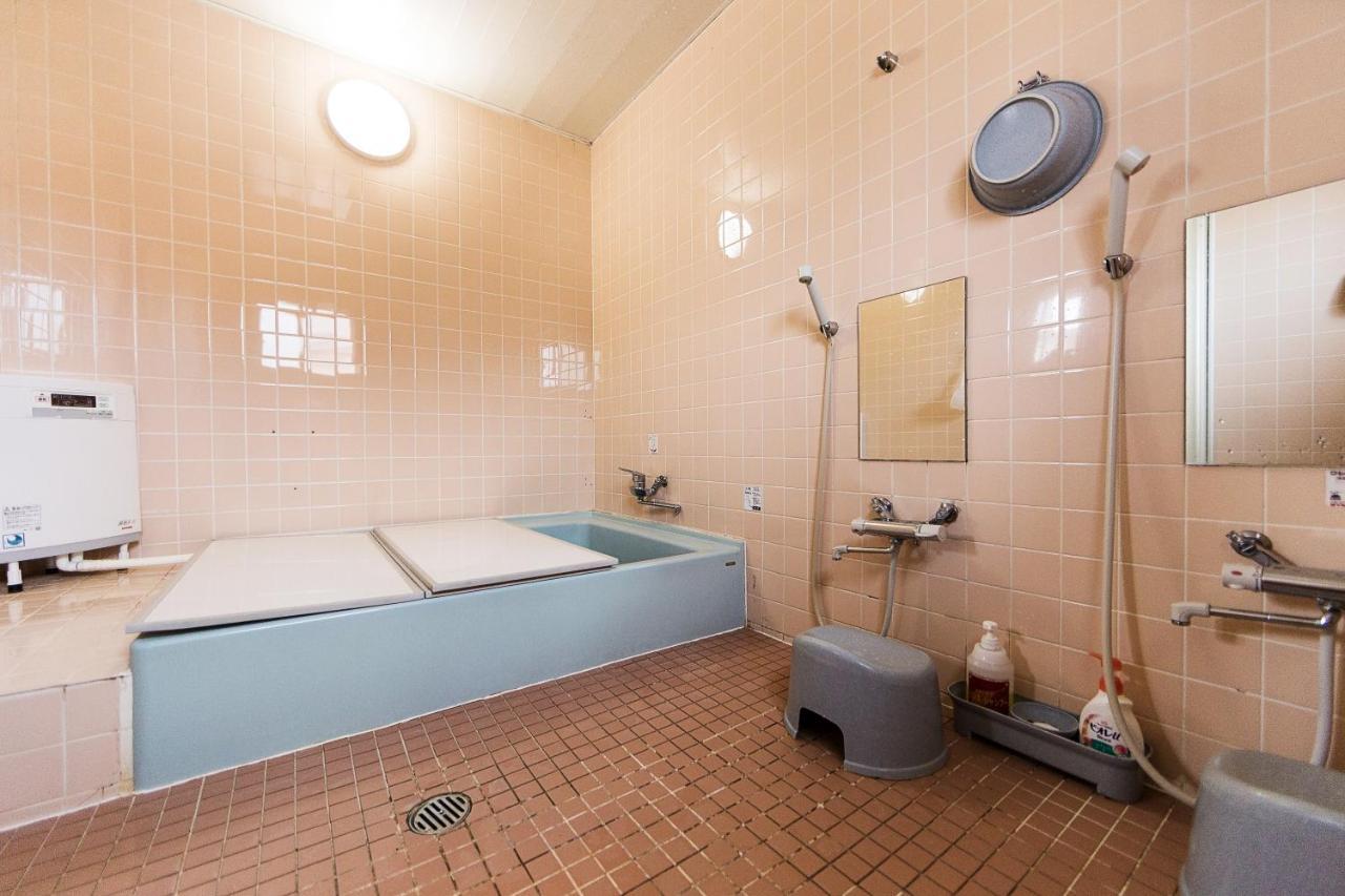 Minshuku Nihonkai Hotell Ishikari Exteriör bild