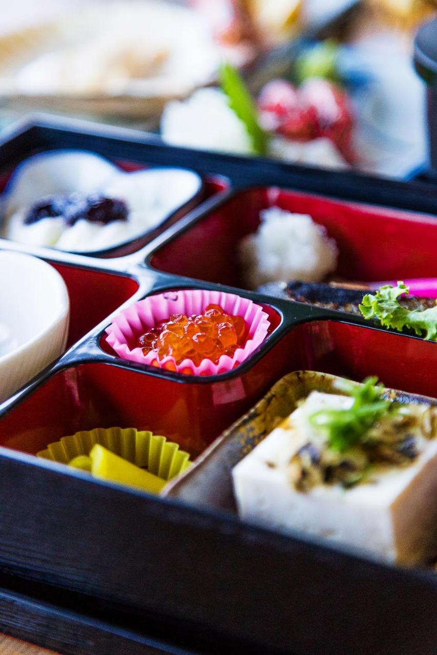 Minshuku Nihonkai Hotell Ishikari Exteriör bild