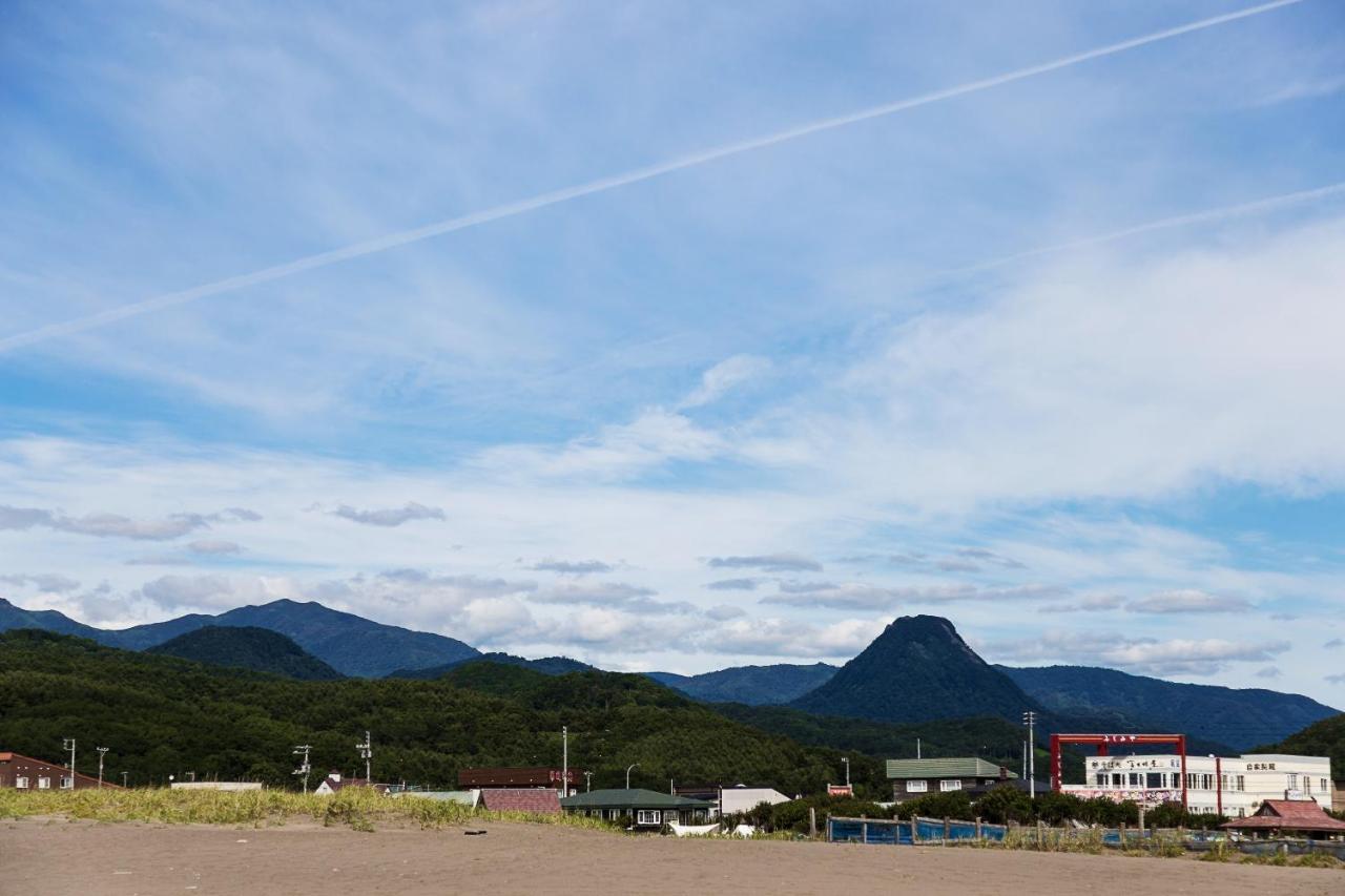 Minshuku Nihonkai Hotell Ishikari Exteriör bild