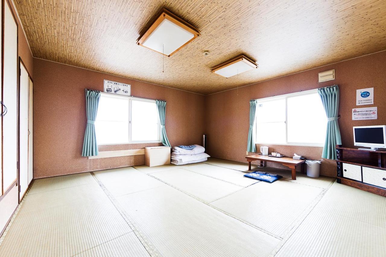 Minshuku Nihonkai Hotell Ishikari Exteriör bild